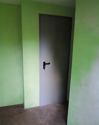 Дверь без утепления