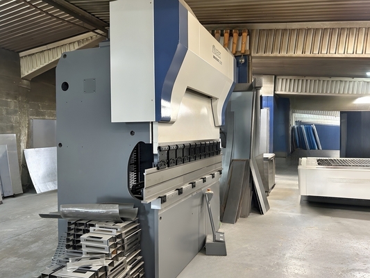 Промышленный пресс для листового металла Промышленный пресс для листового металла